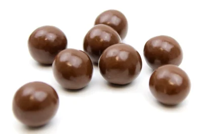 Nocciole ricoperte di cioccolato